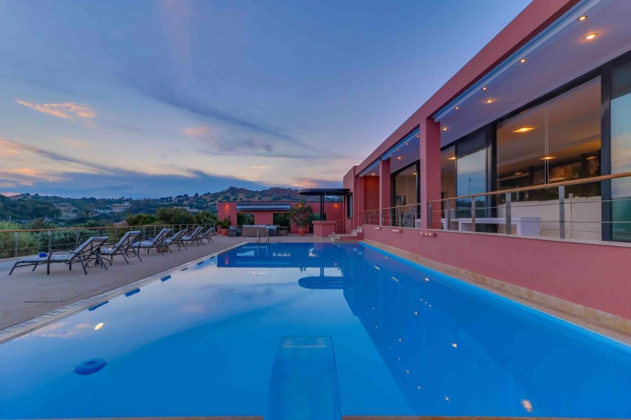 Black Diamond Beachfront Pool Villa Pasithea In Sounio, Athens Sounion Dış mekan fotoğraf